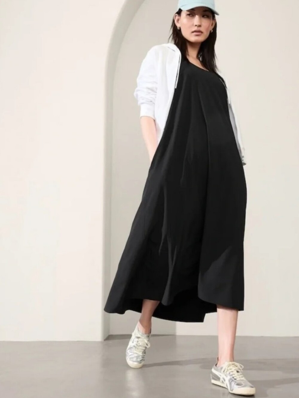Athleta Hi-low Black Sleeveless Maxi Dress